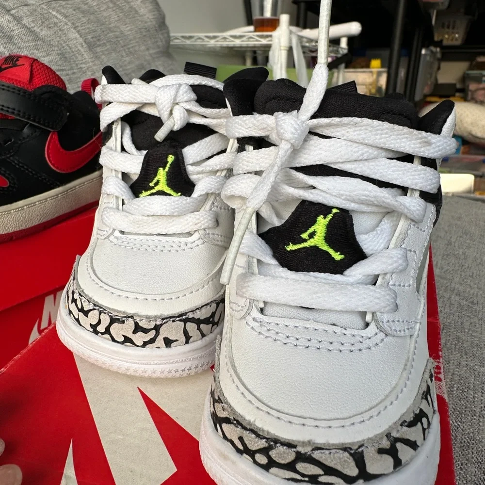 Nike Kids' Air Max Sneakers - White/Black & Red/Black (2-Pack)
